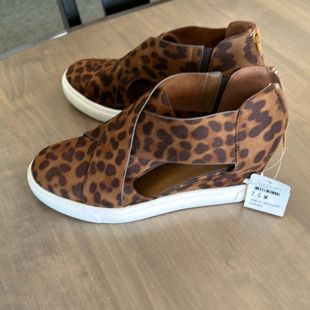 Natural Reflections Cheetah Print Wedge Sneakers